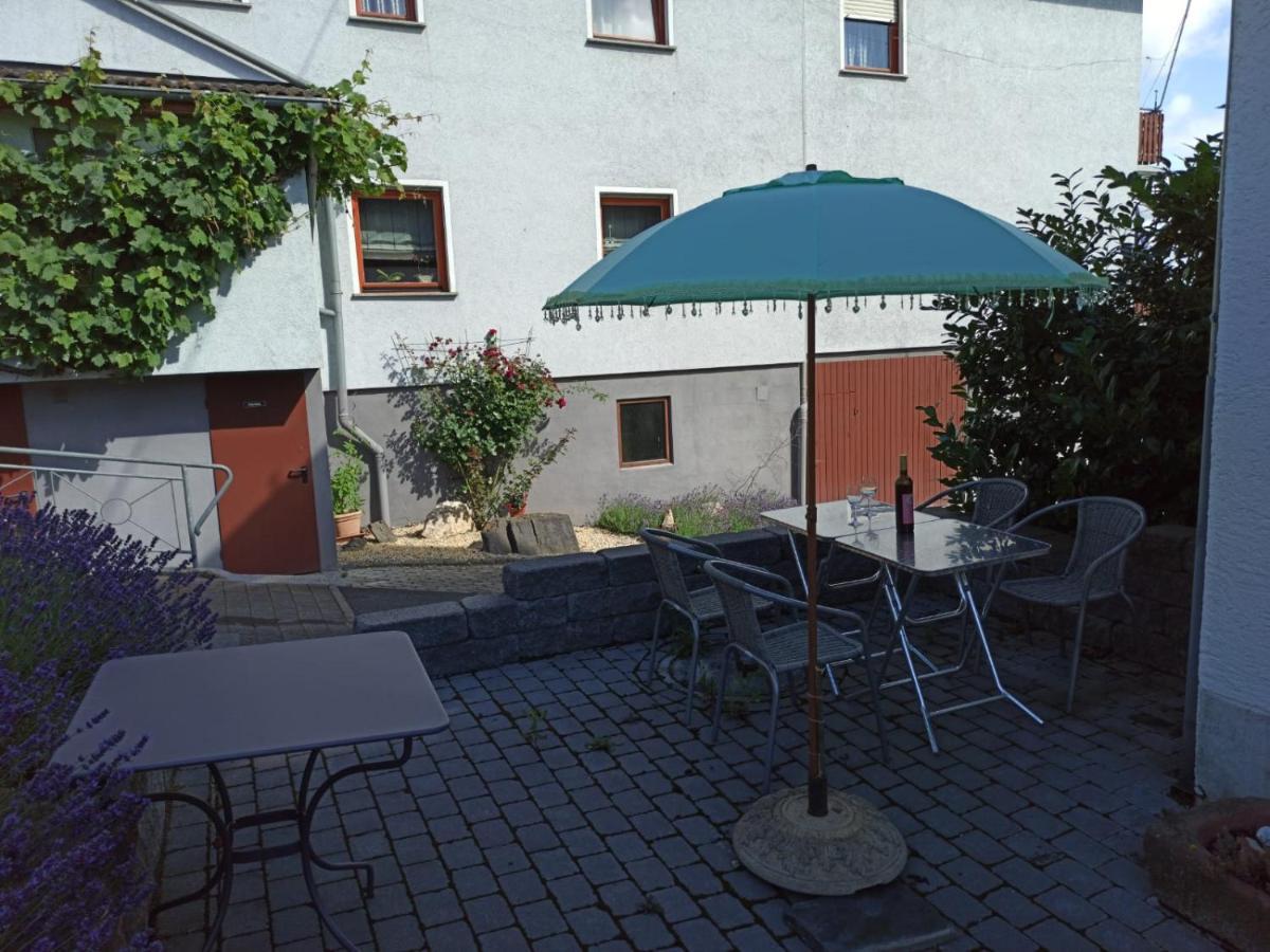 Romantische Ferienwohnung Rheingold 50 Qm Fuer 2 Bis 4 P 바하라흐 외부 사진